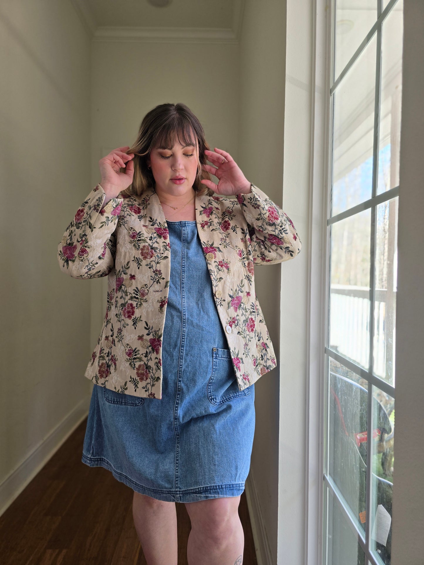 Floral Embroidered Jacket | XL-1X