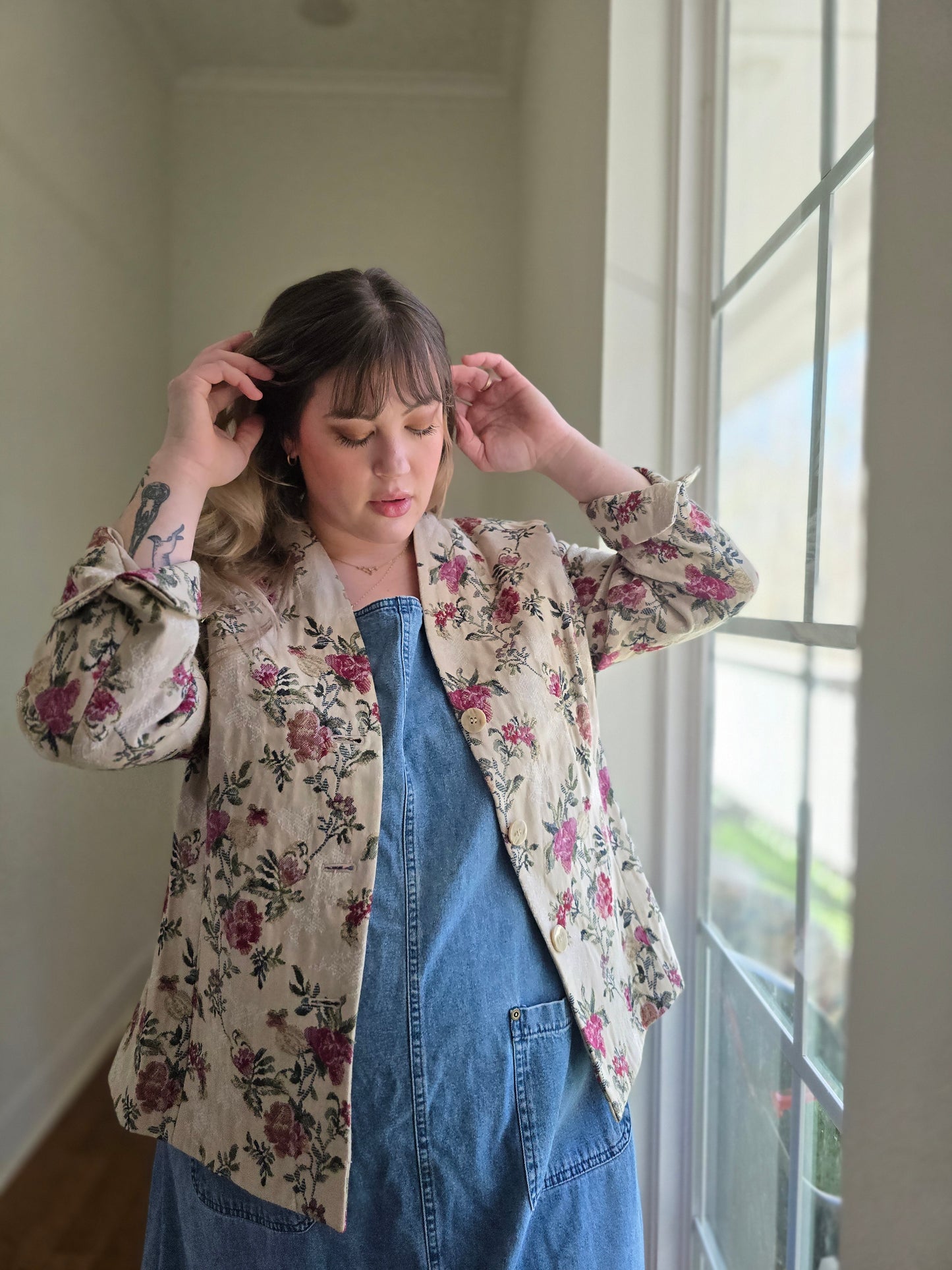 Floral Embroidered Jacket | XL-1X